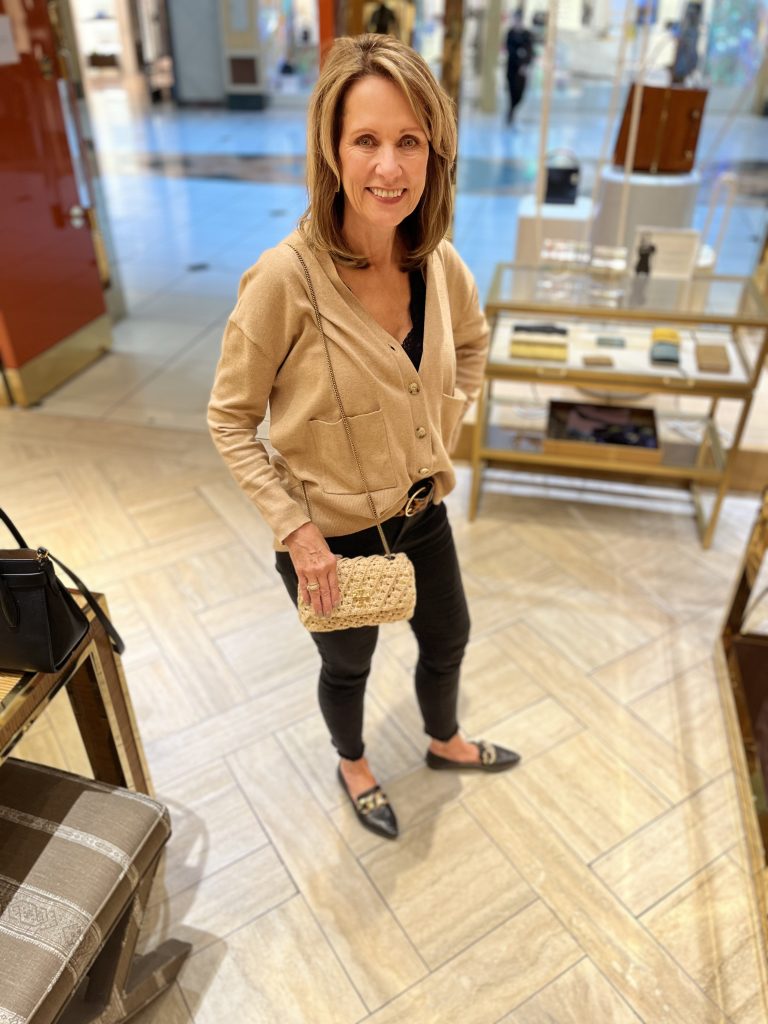 Gucci-Somerset Mall Troy, MI, Showcasing a new line of handbags